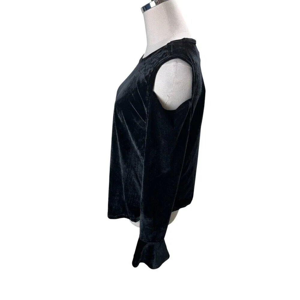 Harve Benard Top Women's Size Small Black Cold Shoulder Long Sleeve Velvet